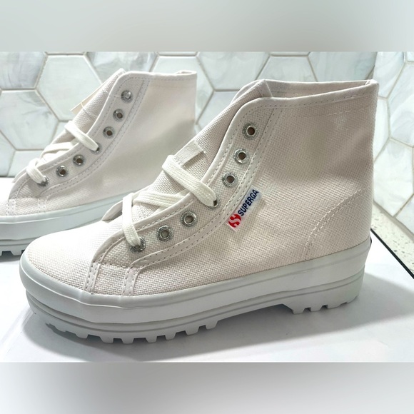 Superga White Alpina High Top Canvas Lace Up Sneakers Size 6 New In Box Athletic - Picture 1 of 14